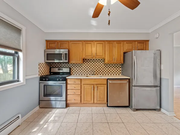 8A Colonial Dr #A, Little Falls, NJ 07424