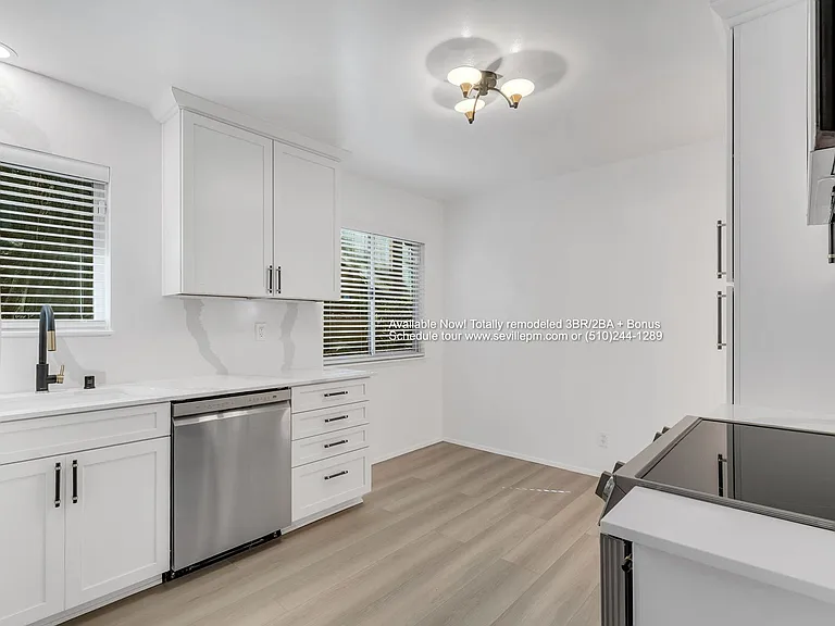 5945 Girvin Dr — Photo 3