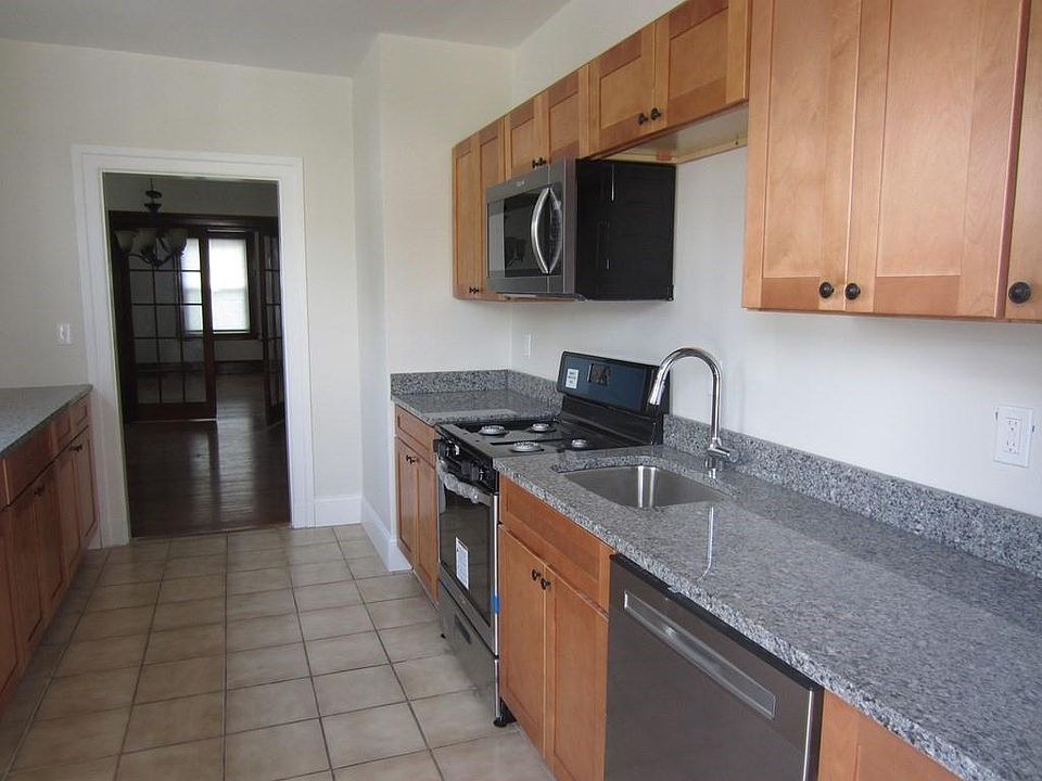 1st image of 19 Prospect Ave #1