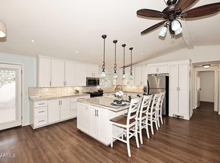 9328 E Sun Lakes Blvd S, Sun Lakes, AZ 85248