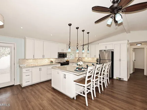 9328 E SUN LAKES Boulevard S, Sun Lakes, AZ 85248