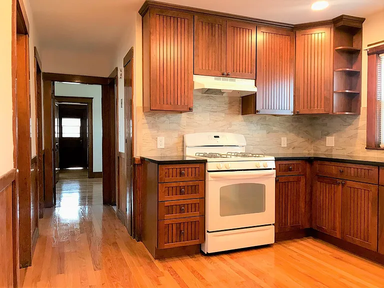3 Edgar Ct #2 — Photo 2