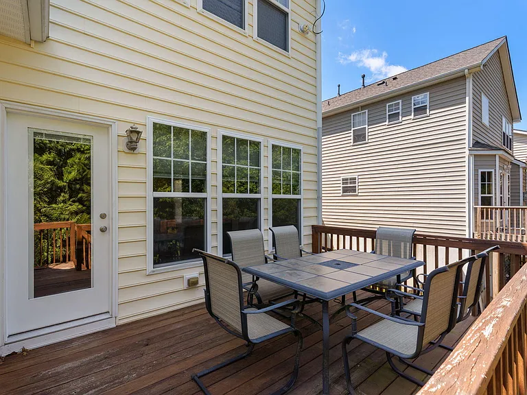 3001 Prospect Pkwy — Photo 36