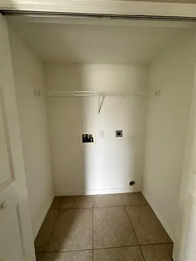 128 Pine Ln #128 — Photo 6