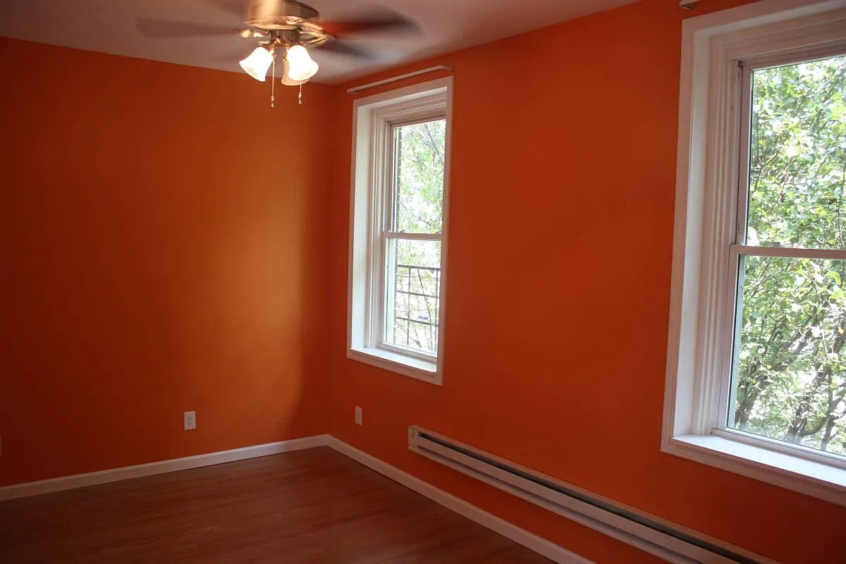 4 bed, 1800 sqft, $2,800 — Photo 2