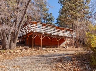 405 Vista Ln, Sugarloaf, CA 92386