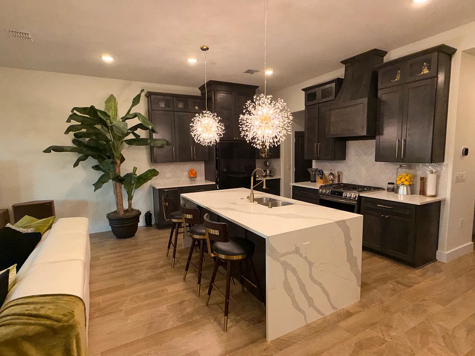 2 bed, 1740 sqft, $3,000 — Photo 3