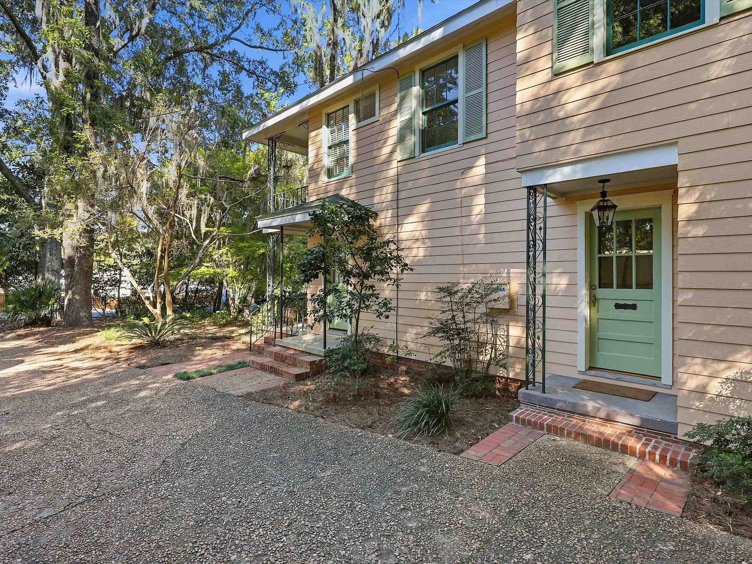 2 bed, 1450 sqft, $1,800 — Photo 4