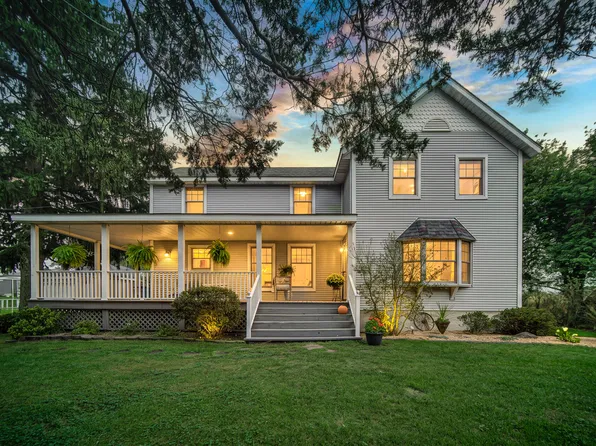 16911 White Oak Ave, Lowell, IN 46356