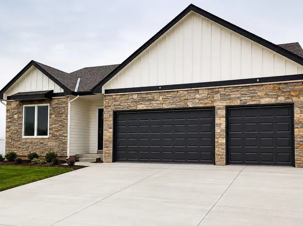 5114 Pinehill Rd, Bellevue, NE 68133