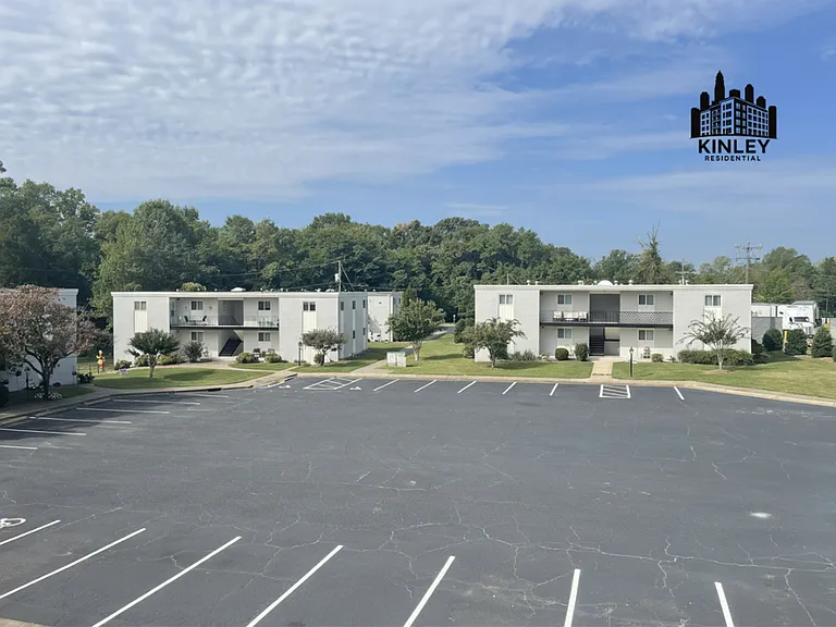 Clemmons Village Apartments — Photo 21