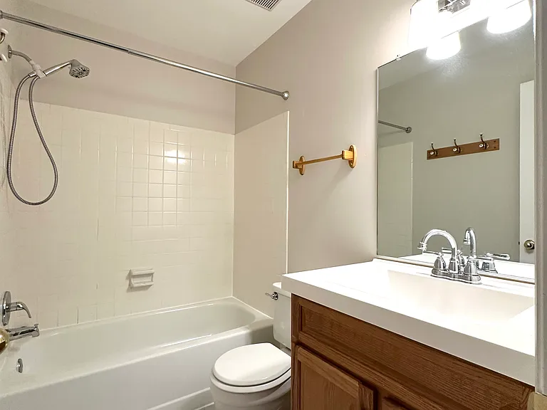 5700 Medallion Ct — Photo 27