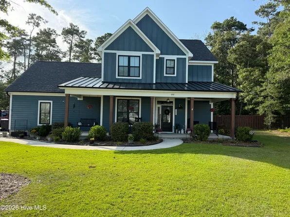 180 Avon Court, Hampstead, NC 28443