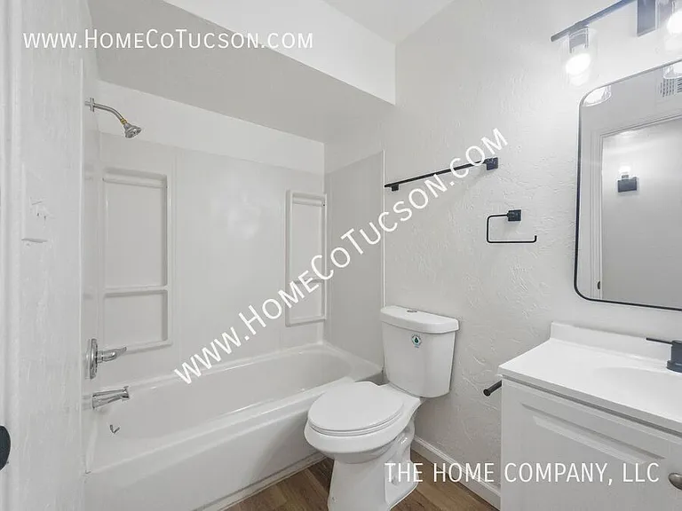 5123 Paseo Las Palmas — Photo 21
