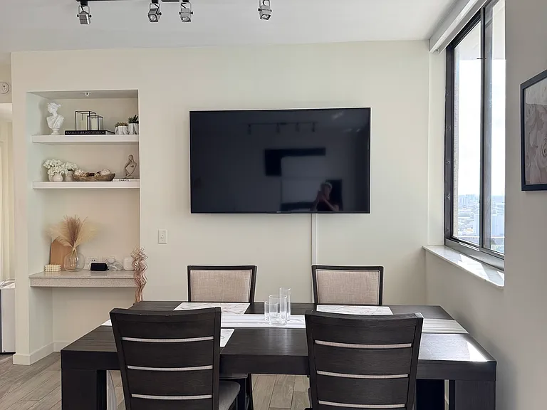 999 SW 1st Ave #1814 — Photo 9