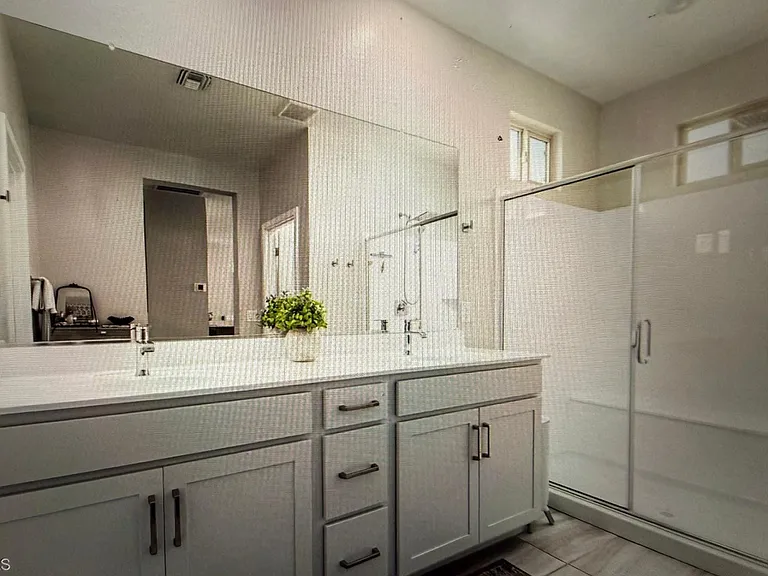 4765 S Ferric — Photo 3