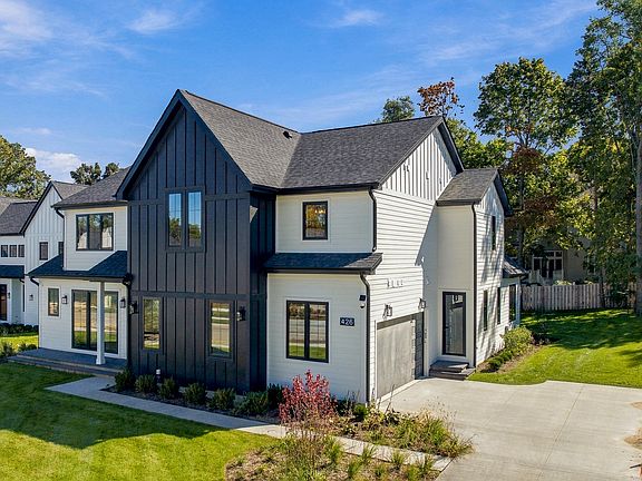 2nd image of 426 Forest Edge Dr