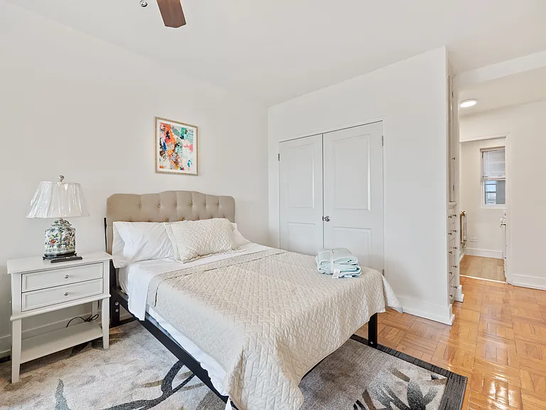 1100 N. LASALLE APARTMENTS — Photo 15
