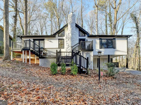 1695 Bull Run SW, Lilburn, GA 30047