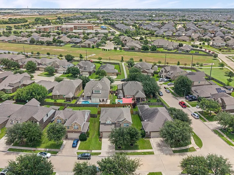 9974 Stone Creek Ln — Photo 45