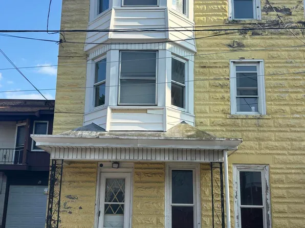 514 Spurzheim St, Shamokin, PA 17872