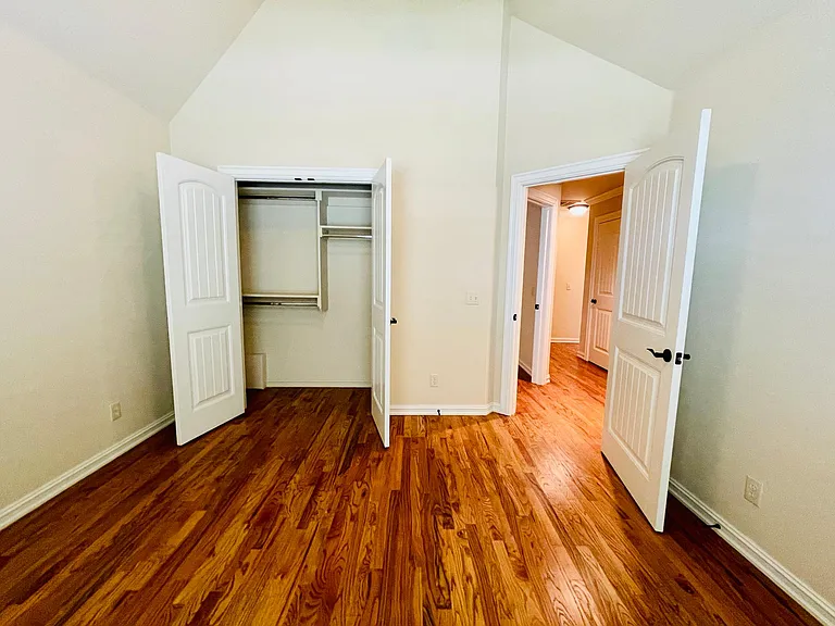 10932 S 77th Pl E — Photo 7