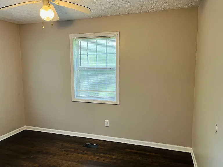 217 W Central Ave — Photo 10