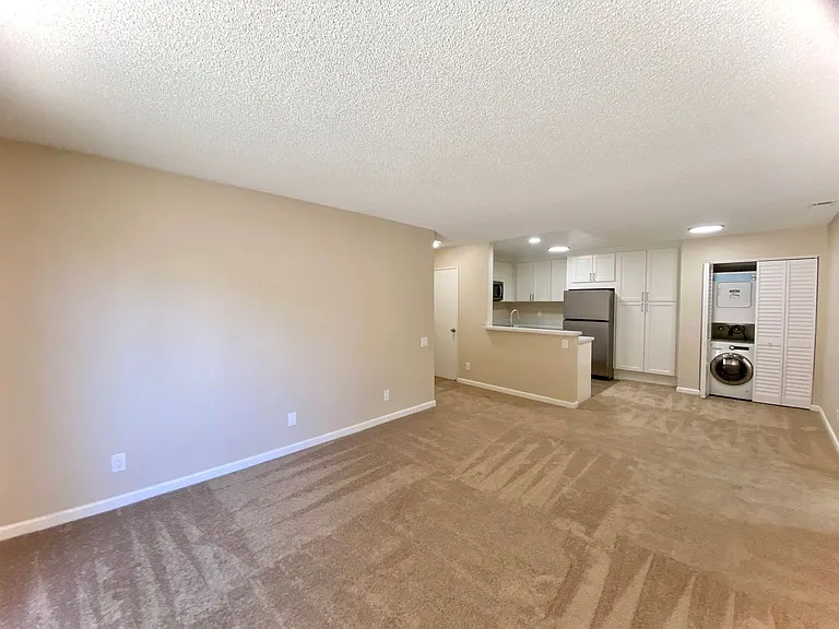254 Hackamore Cmn — Photo 6