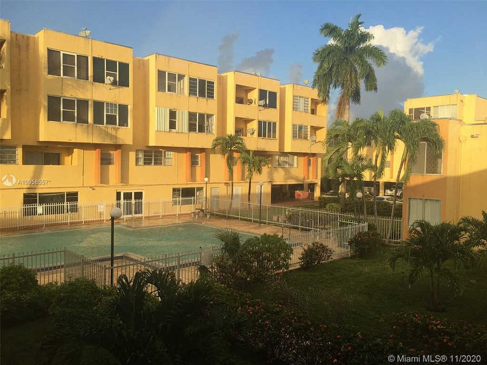 1st image of 1555 W 44th Pl APT 256