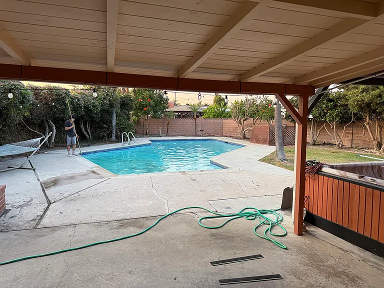 Skylark Blvd — Photo 16