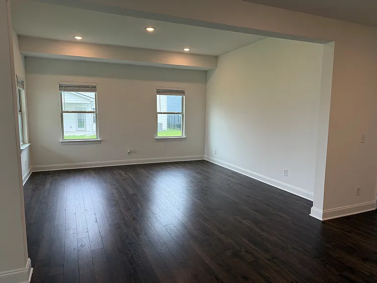 3711 Shady Forest Dr — Photo 6