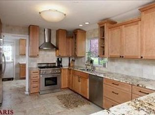 153 Hawthorne Est, Saint Louis, MO 63131