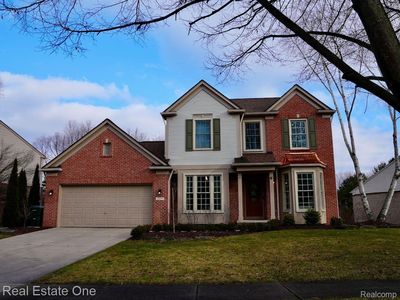 2677 Aubrey Dr, Lake Orion, MI, 48360
