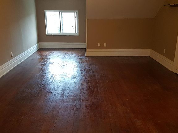 3rd image of 1404 Virginia St E APT G