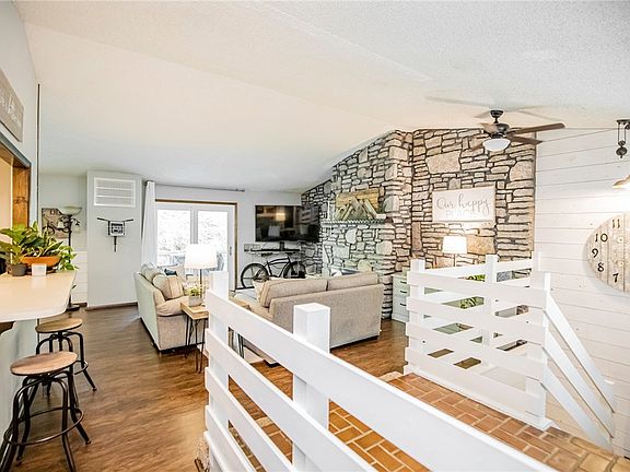 2nd image of 37 Dogwood Dr