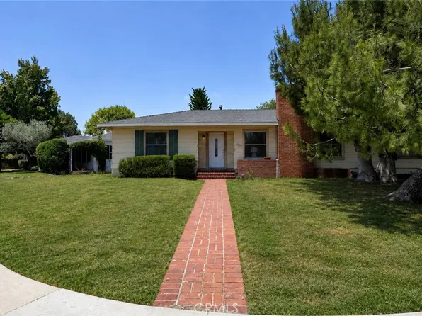 10207 Camarillo St, Toluca Lake, CA 91602