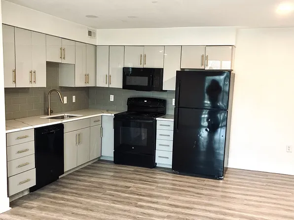 325 W Parkwood Dr #6, Dayton, OH 45405