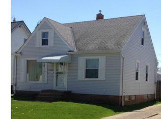 19302 Raymond St, Maple Heights, OH