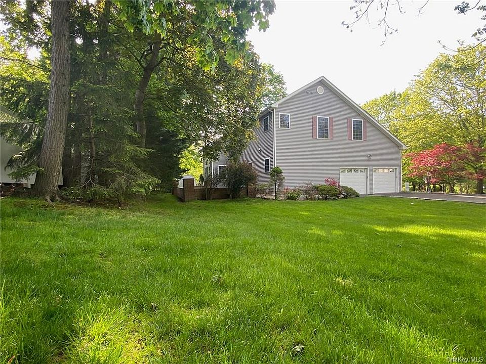 2nd image of 5 Drake Ln