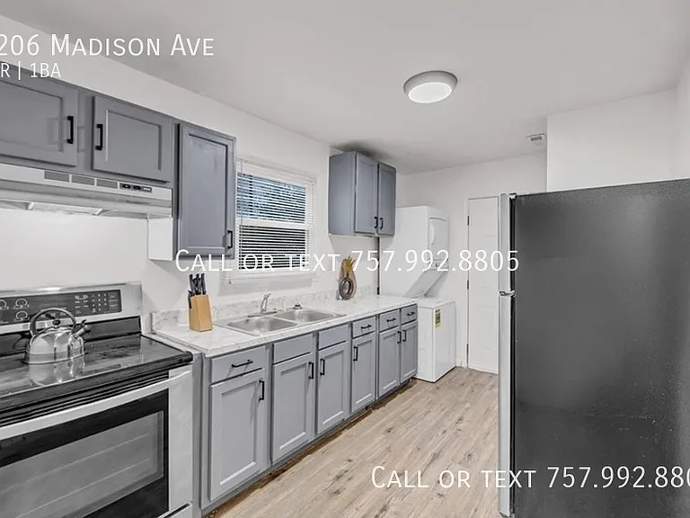 3206 Madison Ave — Photo 5