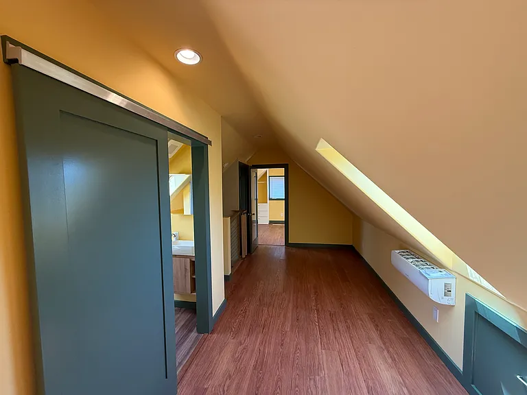 1615 Oregon St #1 — Photo 5