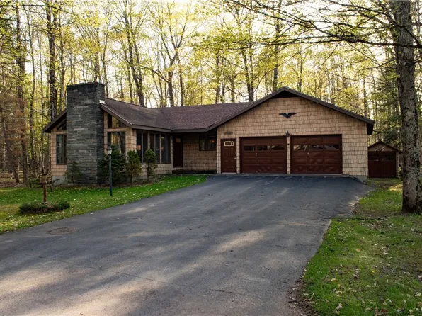 116 West Ave, Eagle Bay, NY 13331