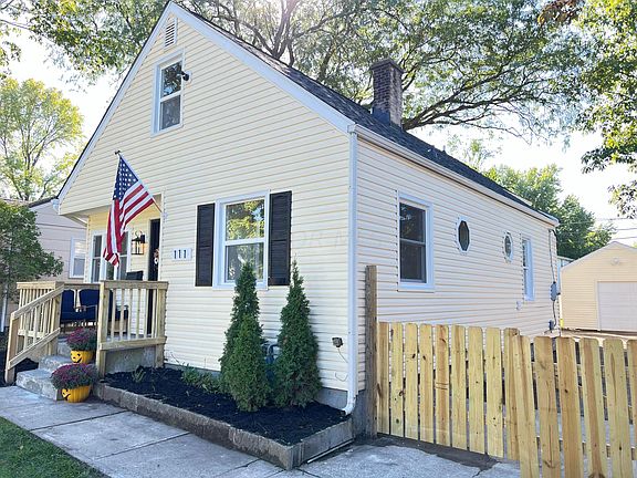 2nd image of 111 Rosslyn Ave