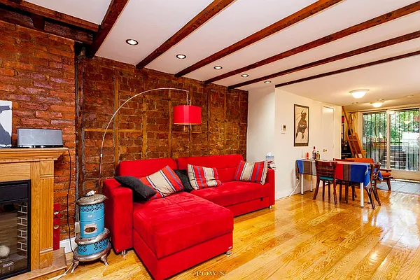 Rented by Town Residential | media 66