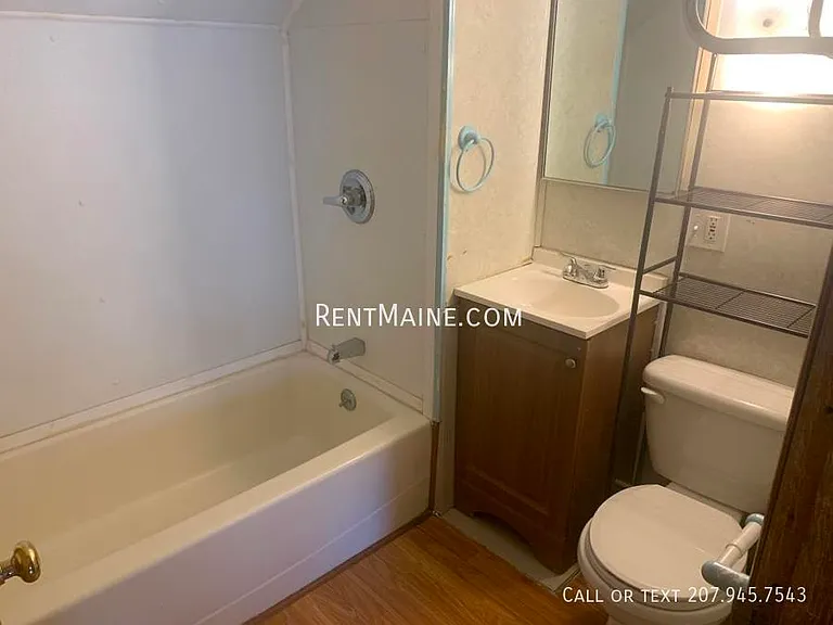 589 Main St #2 — Photo 8
