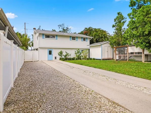 7 Georgia Ave, Crystal Beach, FL 34681