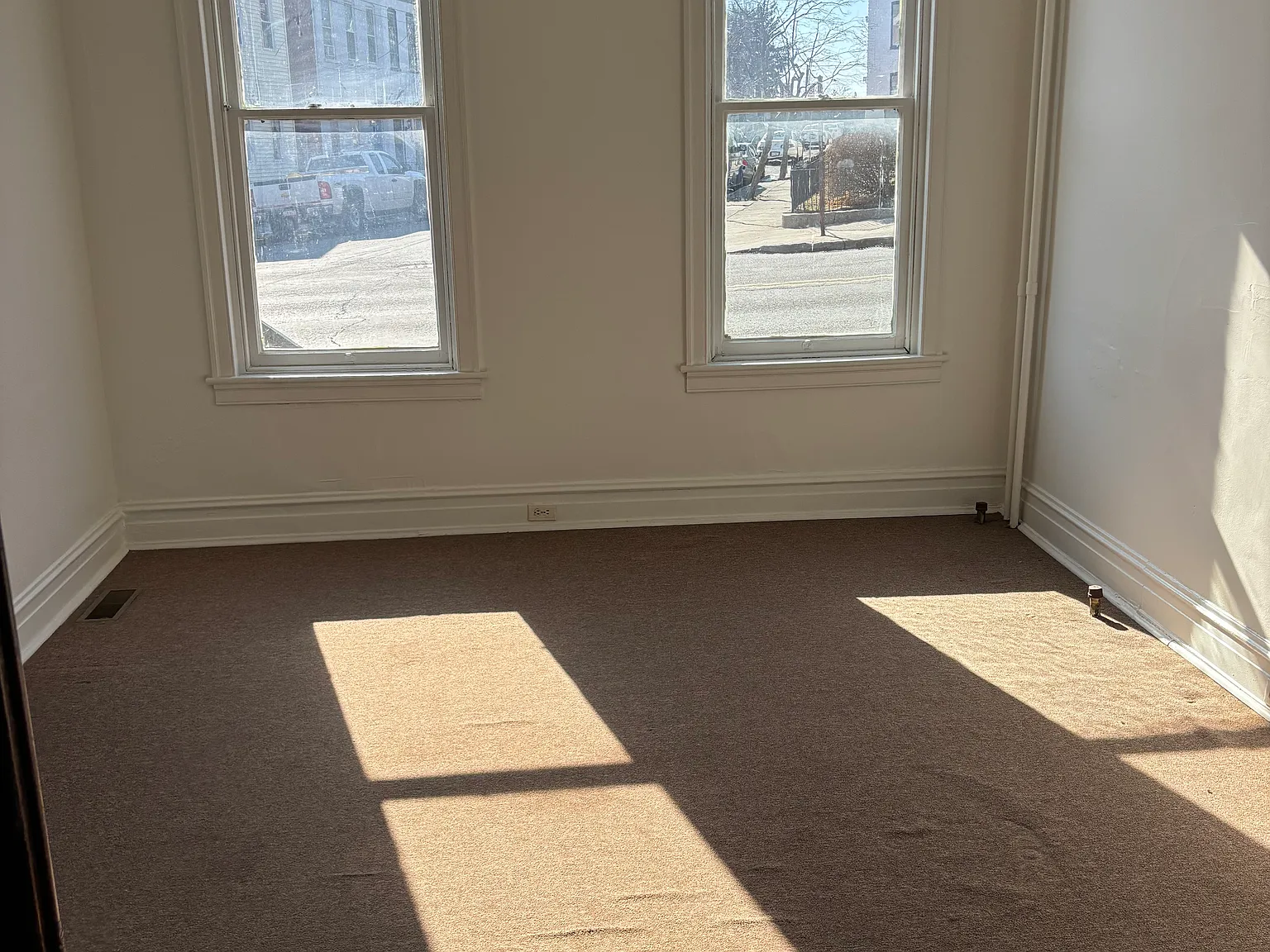 1 bed, $995 — Photo 1