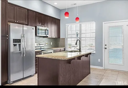 129 Pineland Cir #100 Photo 1