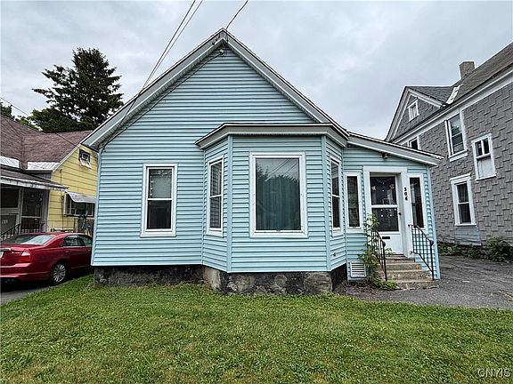 3rd image of 304 Hartson St