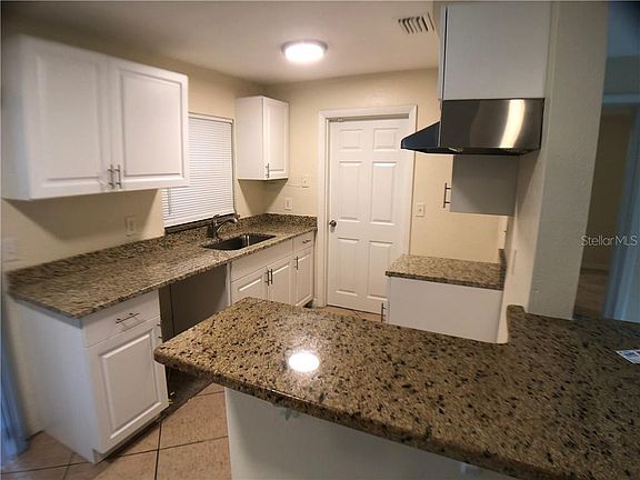5th image of 5038 Lanette St